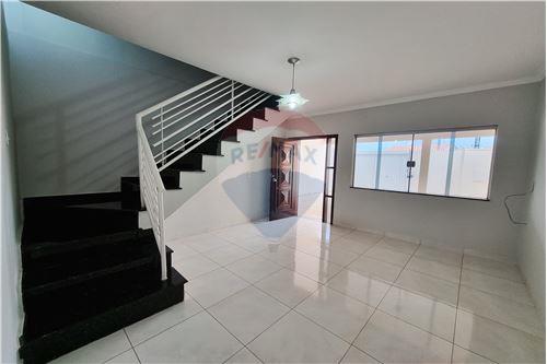 For Sale-Two Level House-Amadeu de Paula Rezende , 111  - proximo ao mercado brumar  - Jardim América Iv , São Sebastião do Paraíso , Minas Gerais , 37950000-870601029-5