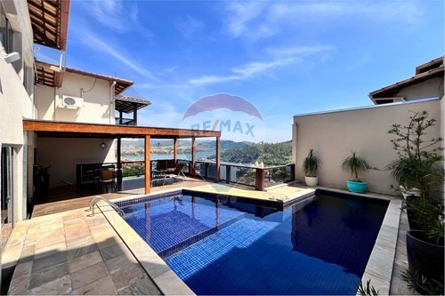 Venda-Casa-Rua Delegado Pedro Rattis , 435  - Centro , Capitólio , Minas Gerais , 37930000-870731003-32