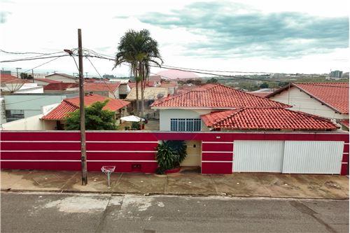 Venda-Casa-Vila Helena , São Sebastião do Paraíso , Minas Gerais , 37950000-870601029-2