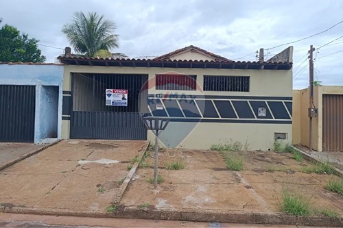 Venda-Casa-Natal , Ituiutaba , Minas Gerais , 38300046-870771001-8