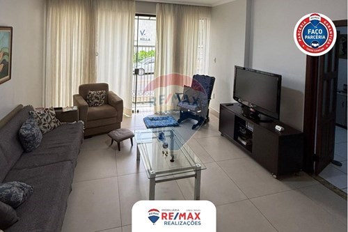 Venda-Casa-R. Prof Felipe Correa , 399  - Sobradinho , Patos de Minas , Minas Gerais , 38701-122-870631022-40