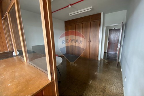 Venda-Cj. Comercial/ Sala-RUA OLlegário Maciel , 111  - Centro , Araxá , Minas Gerais , 38183-244.-870431064-8