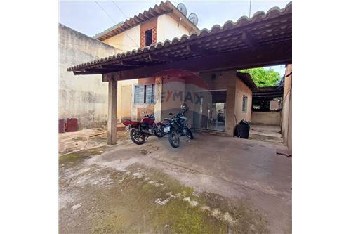 For Sale-House-Av: Astolfo Lemos , 255  - Urciano Lemos , Araxá , Minas Gerais , 38181140-870621014-5