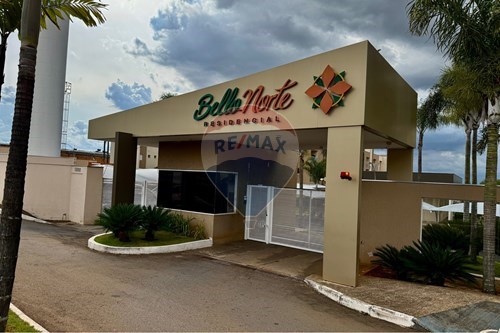 Venda-Apart Hotel/ Flat-Avenida José J. Akel , 1715  - Mart Minas  - Santa Rita , Araxá , Minas Gerais , 38181477-870431031-60