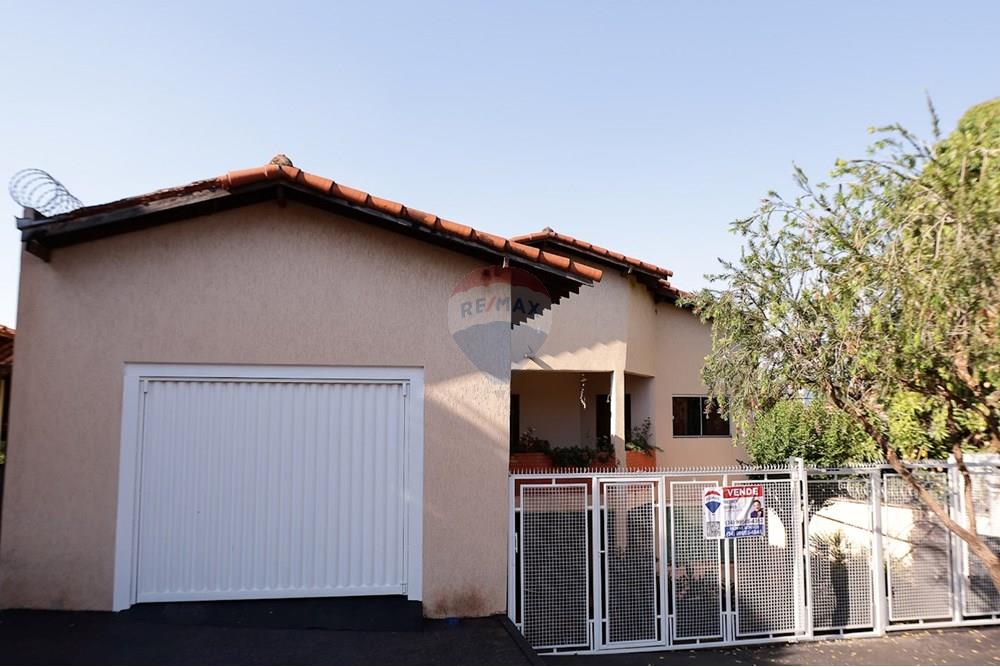 Casa - Venda - Ituiutaba , Minas Gerais - MBR71517.jpg - 870771001-29