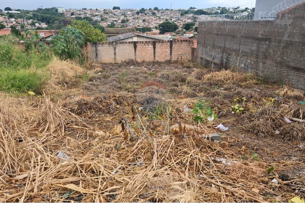 Terreno - Venda - Araxá , Minas Gerais - José Antonio Vitalino terreno Armando Santos foto 2.jpg - 870431004-98