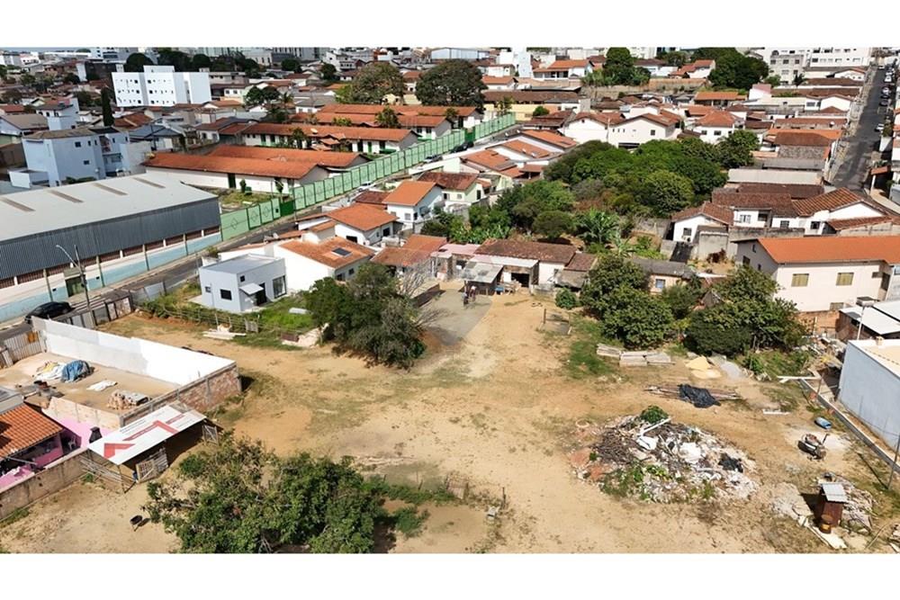 Terreno - Venda - Araxá , Minas Gerais - IMG-20250602-WA0012.jpg - 870431006-44