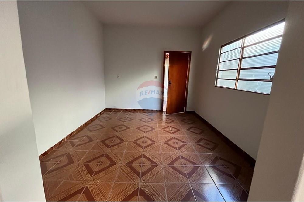 Casa - Venda - Ituiutaba , Minas Gerais - Imagem do WhatsApp de 2025-10-15 à(s) 15.04.02_354187c4.jpg - 870771001-26