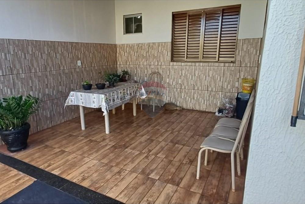 Casa - Venda - Ituiutaba , Minas Gerais - WhatsApp Image 2025-10-20 at 08.35.01 (1).jpeg - 870771007-6