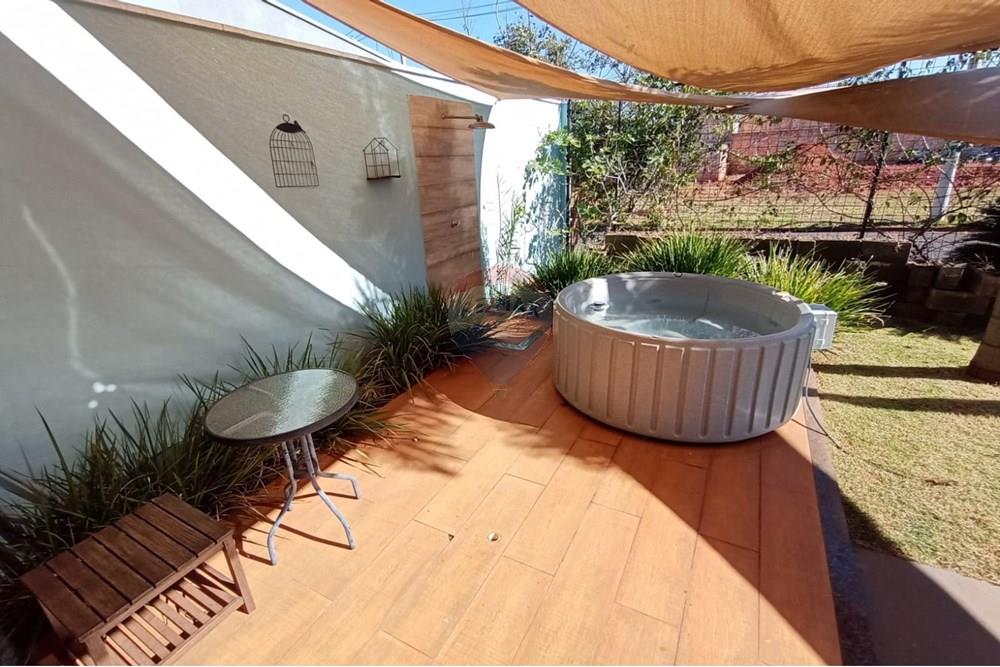 Casa - Venda - Uberaba , Minas Gerais - 18 Casa Mobiliada Venda 420 mil Bairro Parque das Laranjeiras em Uberaba na Remax 870291025-101.jpeg - 870291025-101