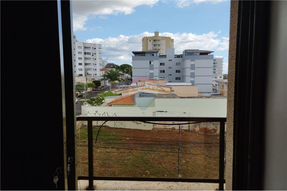 Apartamento - Alugar - Uberlândia , Minas Gerais - Sacada compartilhada  - 870381023-21