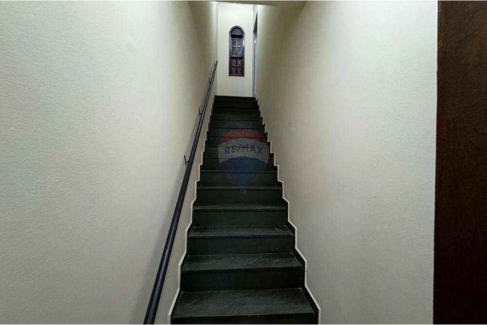 Casa - Alugar - Governador Valadares , Minas Gerais - 54ef6daf-f3a8-4c3b-aa1a-2e508febf7f5.jpg - 870671006-47