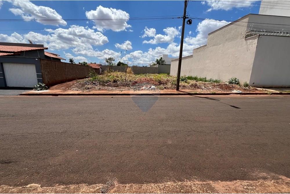 Terreno - Venda - Ituiutaba , Minas Gerais - IMG-20250925-WA0002.jpg - 870771008-3