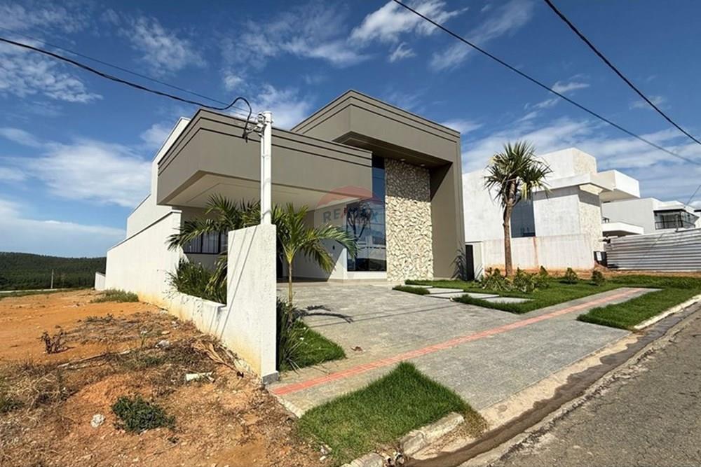 Casa de Condomínio - Venda - Caratinga , Minas Gerais - WhatsApp Image 2025-12-03 at 09.52.12 (2).jpeg - Garagem - 870711005-17