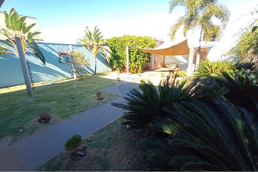 Casa - Venda - Uberaba , Minas Gerais - 14 Casa Mobiliada Venda 420 mil Bairro Parque das Laranjeiras em Uberaba na Remax 870291025-101.jpeg - 870291025-101