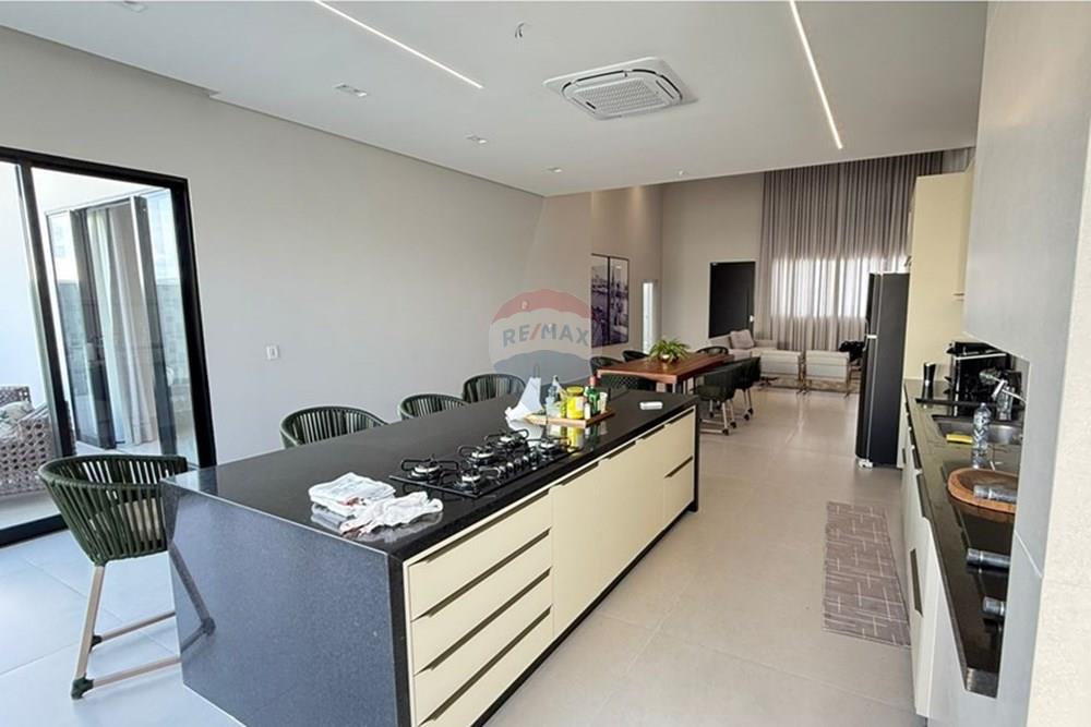 Casa de Condomínio - Venda - Caratinga , Minas Gerais - WhatsApp Image 2025-12-03 at 09.51.40.jpeg - Cozinha da sala de estar - 870711005-17