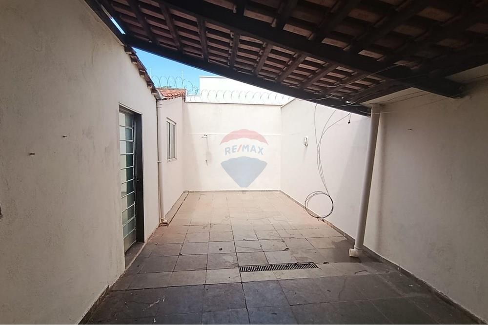 Casa - Venda - Ituiutaba , Minas Gerais - WhatsApp Image 2026-01-21 at 11.06.12 (1).jpeg - 870771012-7