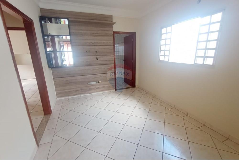 Casa - Venda - Uberaba , Minas Gerais - 05 Casa Venda 340 mil no São José em Uberaba na Remax 870291025-134.jpeg - 870291025-134