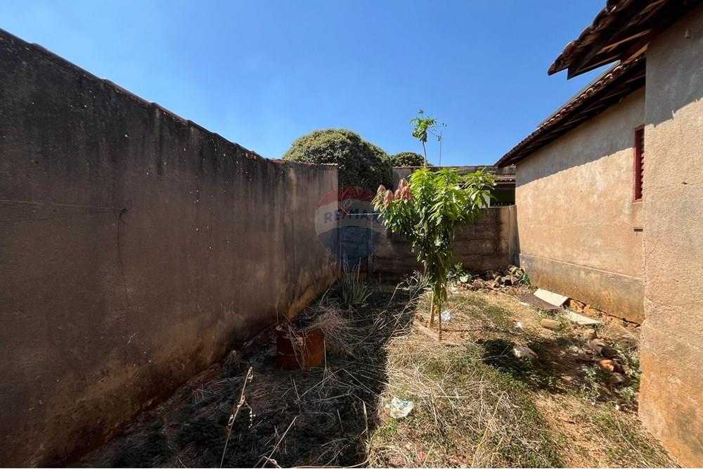 Casa - Venda - Araxá , Minas Gerais - Imóvel Silvana 17.jpeg - Quintal - 870431063-2