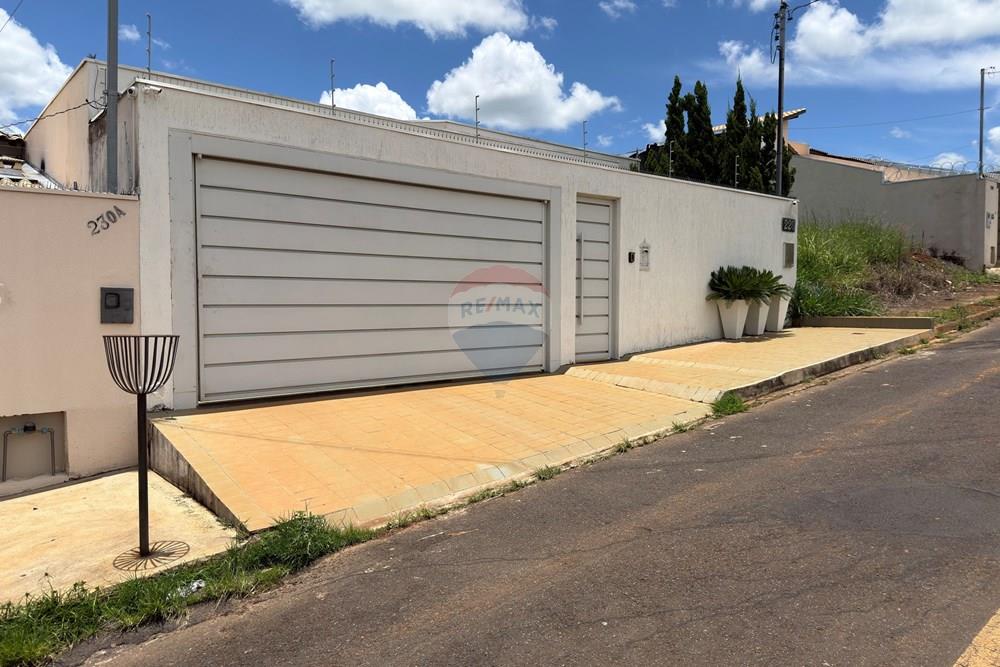 Casa - Venda - Araxá , Minas Gerais - IMG_1992.jpeg - Fachada - 870431012-59