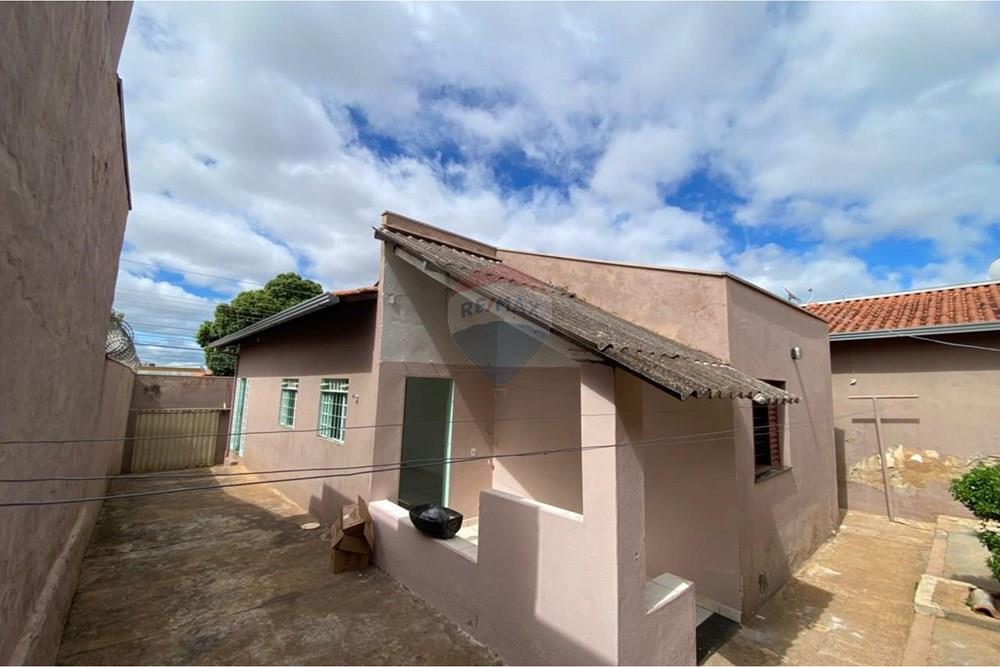 Casa - Alugar - Uberaba , Minas Gerais - b3f150de-526f-4554-bbf4-c21fa12a0a8c.jpg - 870291002-466