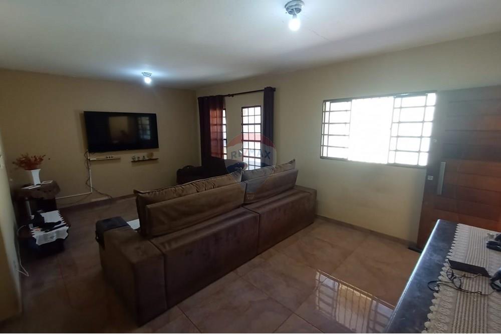 Casa - Venda - Uberaba , Minas Gerais - 05 Casa Venda 370 mil Bairro Cidade Jardim em Uberaba na Remax 870291025-99.jpeg - 870291025-99