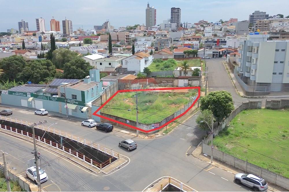 Terreno - Venda - Passos , Minas Gerais - 01.jpg - 870731001-76