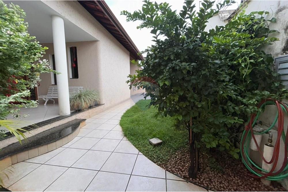 Casa - Venda - Ipatinga , Minas Gerais - WhatsApp Image 2025-12-13 at 12.07.35 (3).jpeg - Jardim Externo - 870711015-15