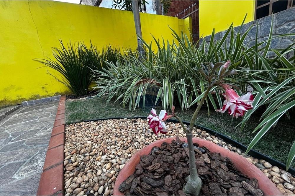 Sobrado - Venda - Dom Cavati , Minas Gerais - 52ef9e6b-8ec5-4710-a998-7111dfa092e0.jpg - 870671006-48