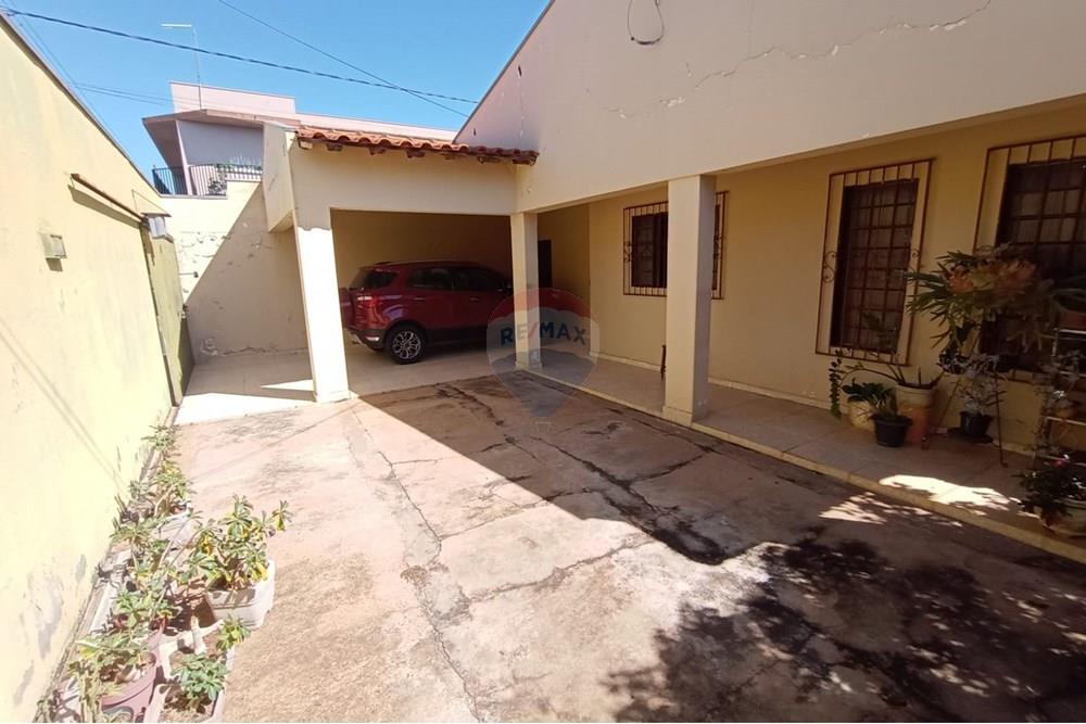 Casa - Venda - Uberaba , Minas Gerais - 02 Casa Venda 370 mil Bairro Cidade Jardim em Uberaba na Remax 870291025-99.jpeg - 870291025-99