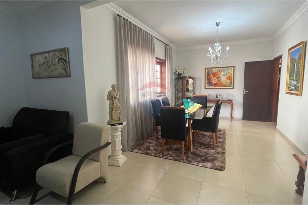 Casa - Venda - Araxá , Minas Gerais - 330a1263-4e0c-4fd9-b11b-15c30fd6c639.jpg - 870431059-24