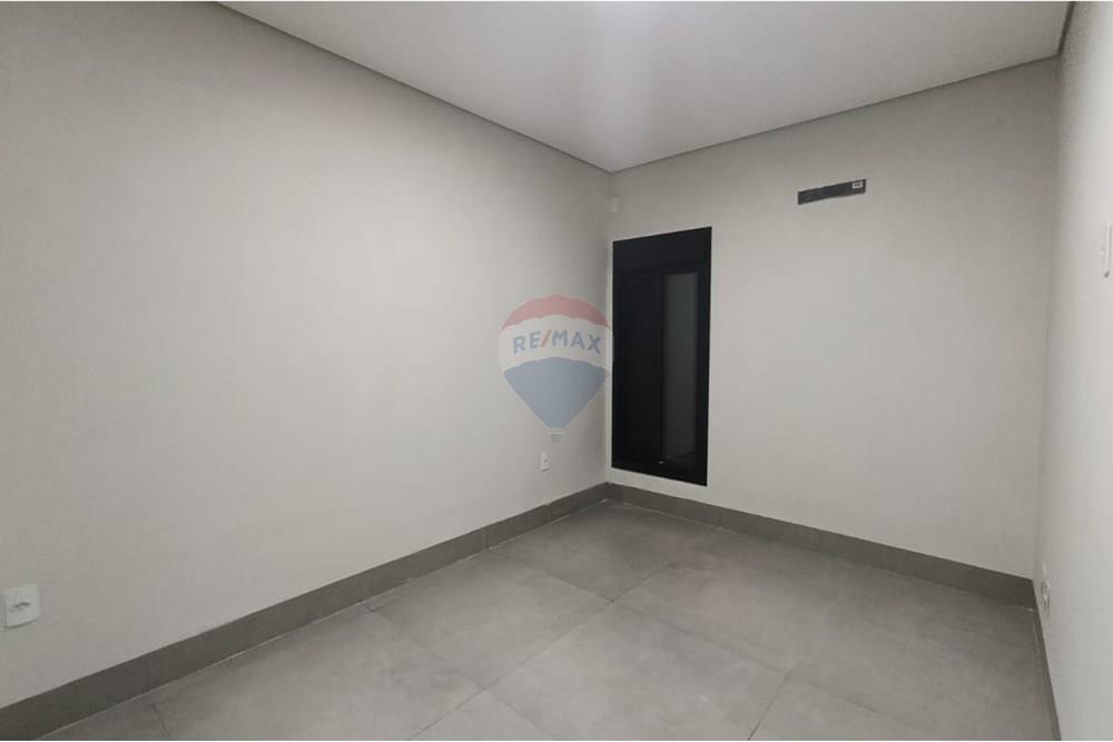 Casa - Venda - Ituiutaba , Minas Gerais - WhatsApp Image 2025-11-28 at 16.25.19 (1).jpeg - 870771001-34