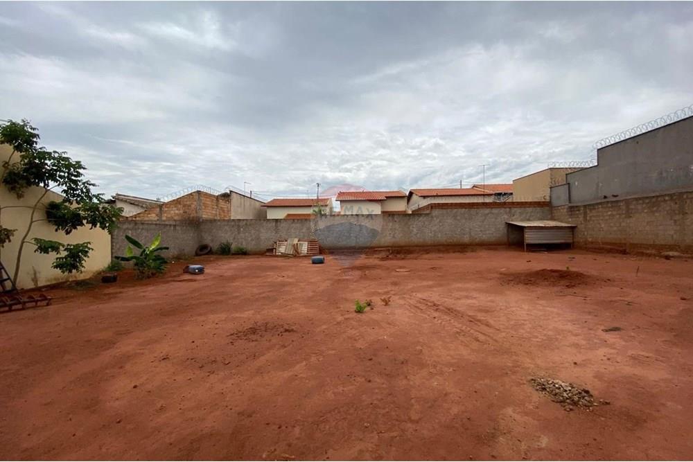 Terreno - Venda - Ituiutaba , Minas Gerais - Imagem do WhatsApp de 2025-11-17 à(s) 10.57.20_3dada7d6.jpg - 870771012-3