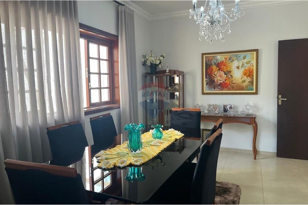 Casa - Venda - Araxá , Minas Gerais - c4bcefb5-8fb0-4276-bb46-569d82417984.jpg - 870431059-24