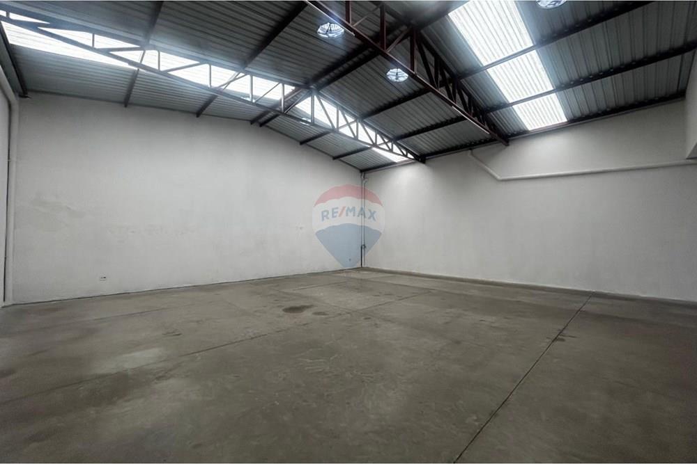 Ponto Comercial - Alugar - Poços de Caldas , Minas Gerais - WhatsApp Image 2026-02-10 at 11.20.07 (5).jpeg - 870361060-16