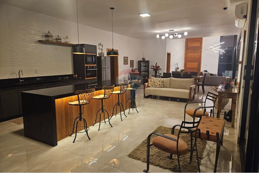 Residential - بيت مستقل - Araxá , Minas Gerais - BR - MONICA 4.jpeg - 870431058-2