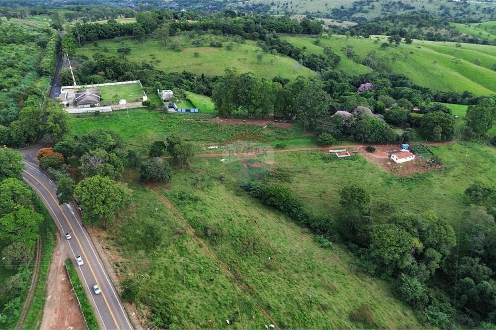Terreno - Venda - Araxá , Minas Gerais - ADOLFO MARQUES DE SÁ TERRENO ESTRADA VELHA DO BARREIRO FOTO VISTA DO ALTO  RODOVIA 2.jpg - 870431004-103