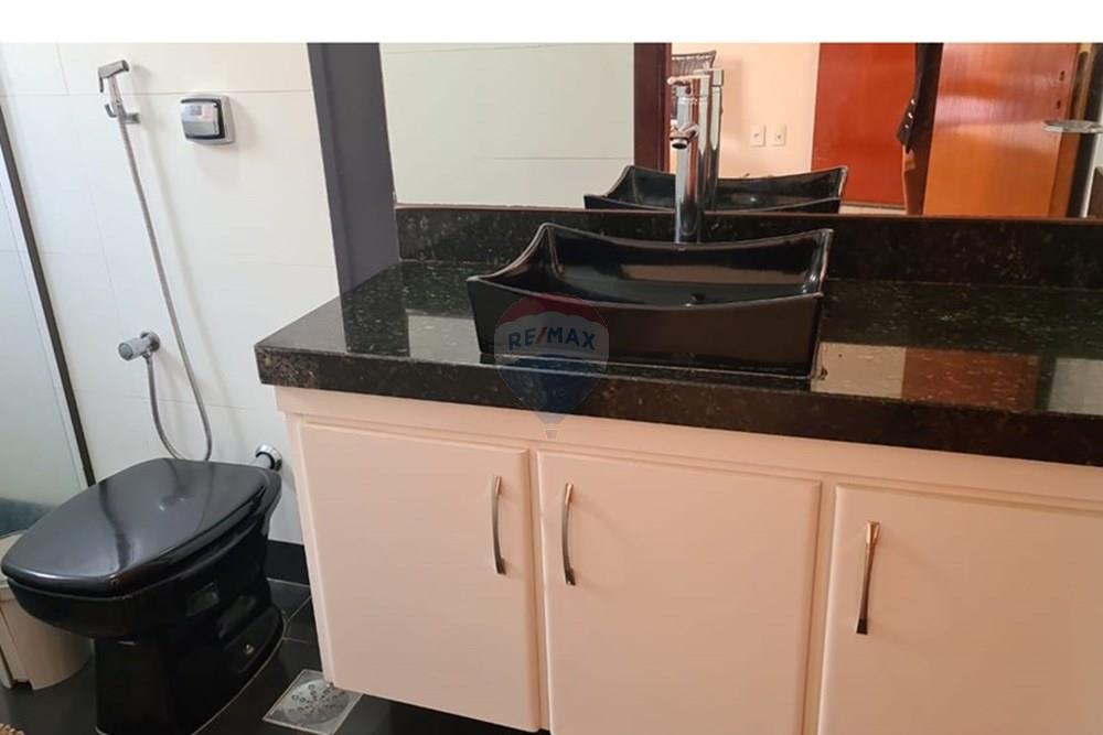 Casa - Venda - Araxá , Minas Gerais - Magali Cardoso de Paula casa foto banheiro suite.jpg - 870431004-119