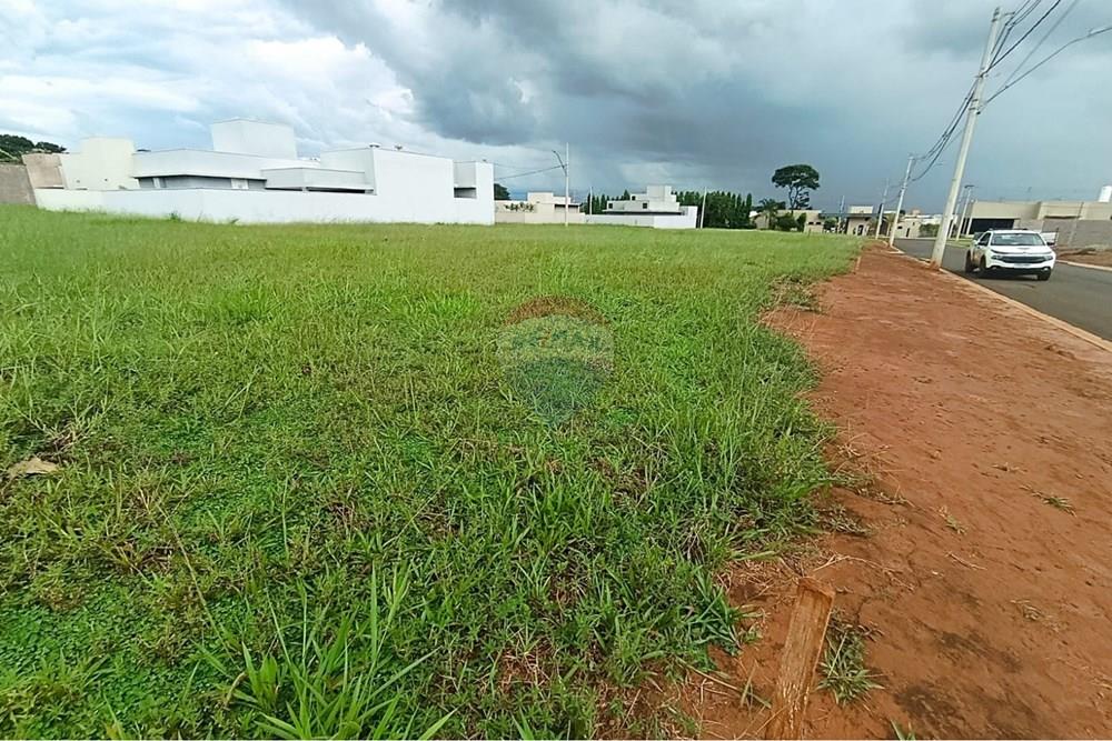 Terreno - Venda - Ituiutaba , Minas Gerais - WhatsApp Image 2026-03-12 at 15.12.36 (1).jpeg - 870771001-51