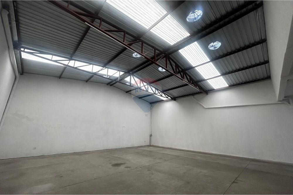 Ponto Comercial - Alugar - Poços de Caldas , Minas Gerais - WhatsApp Image 2026-02-10 at 11.20.07 (6).jpeg - 870361060-16