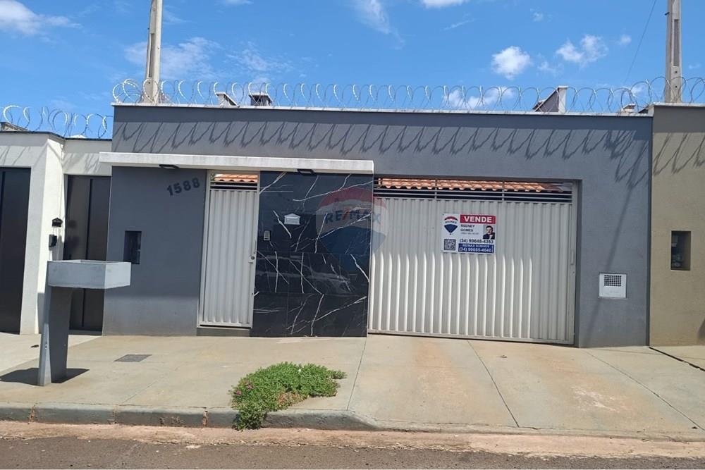 Casa - Venda - Ituiutaba , Minas Gerais - WhatsApp Image 2026-01-27 at 11.35.54.jpeg - 870771001-45