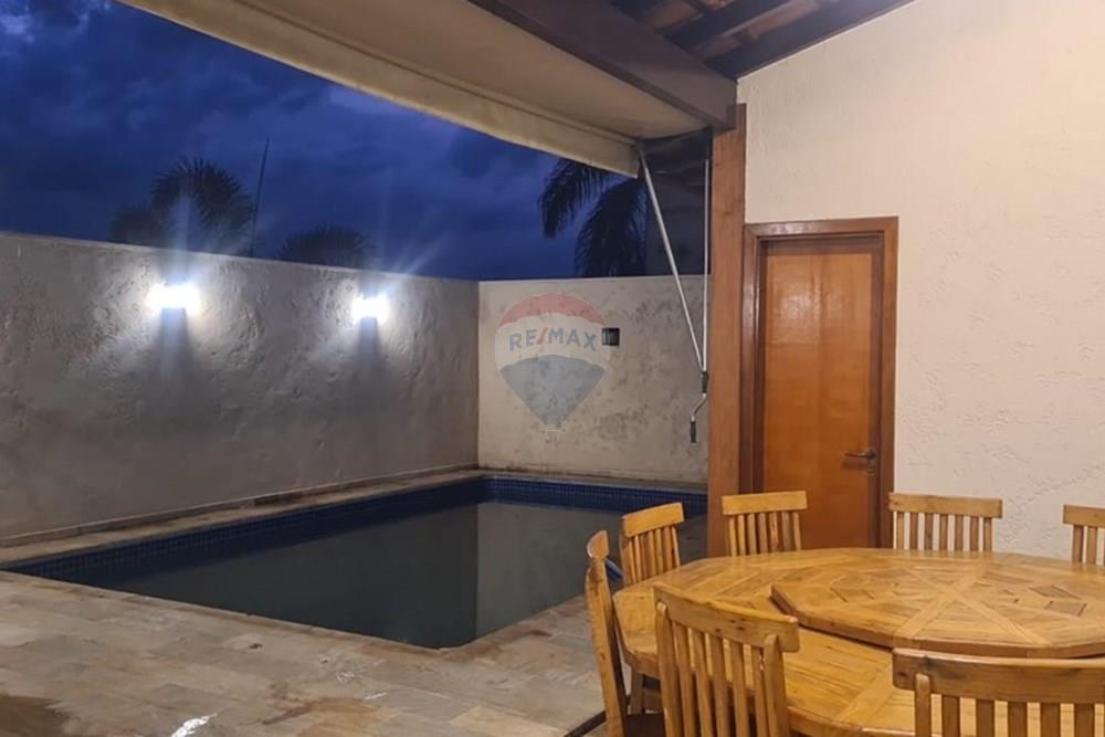 Casa - Venda - Araxá , Minas Gerais - Maria Aparecida de Moura Oliveira foto vista  piscina  com varanda.jpg - 870431004-121