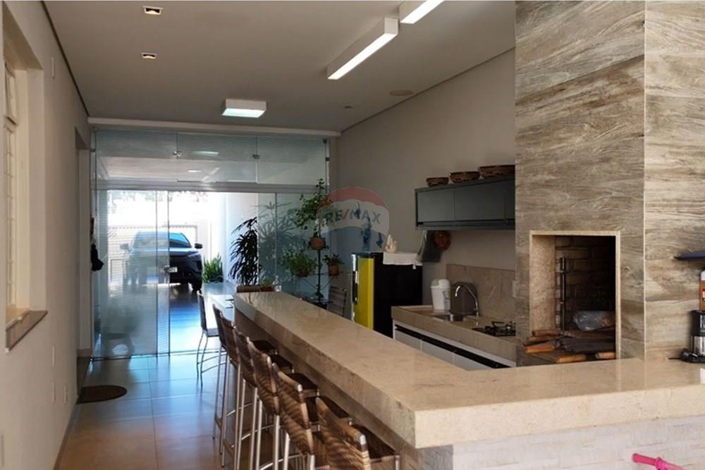 Sobrado - Venda - Uberlândia , Minas Gerais - WhatsApp Image 2025-11-14 at 16.29.39.jpeg - 870381035-1