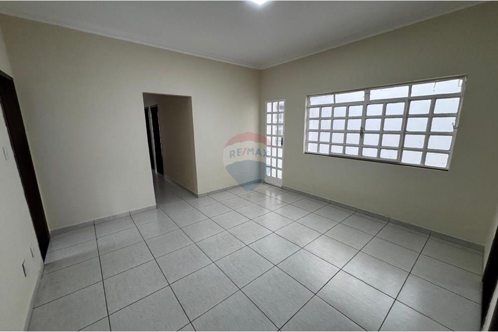 Casa - Alugar - Governador Valadares , Minas Gerais - b92a35d2-aa96-4a5f-93f3-67fa507f0708.jpg - 870671006-47