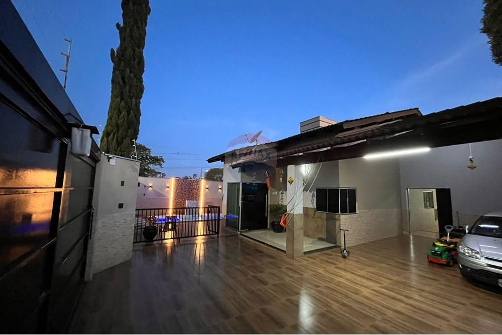 Casa - Venda - Araxá , Minas Gerais - 9a67466e-19d8-4b05-ab3a-5e0e19a7e6b6.jpg - Fachada - 870431059-20