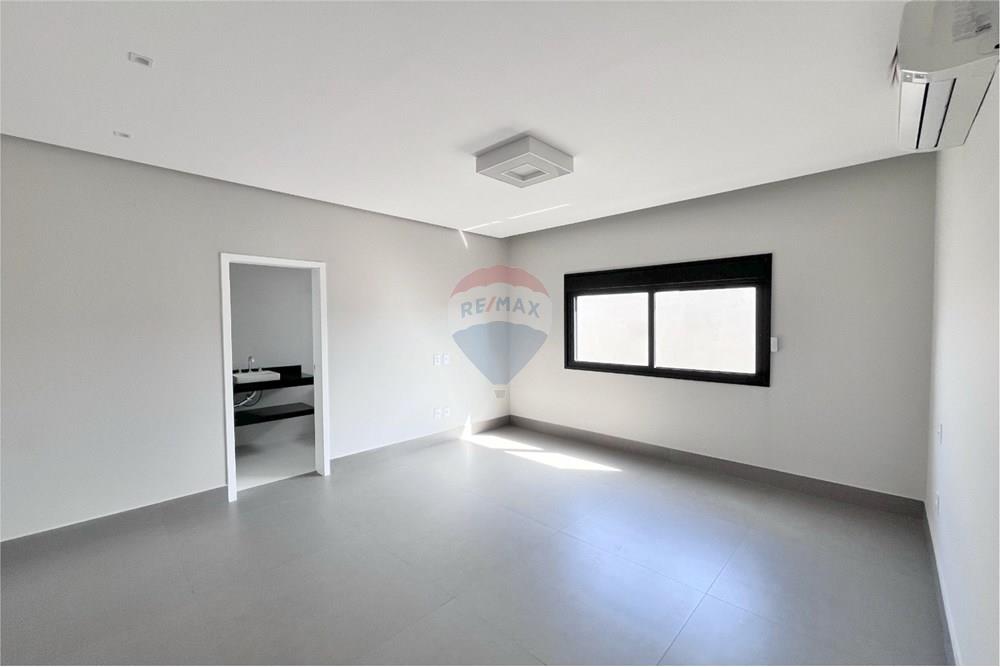 Casa - Venda - Capitólio , Minas Gerais - Imagem do WhatsApp de 2025-10-06 à(s) 11.49.13_d7ec3cb3.jpg - 870731003-20