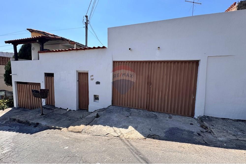 Casa - Venda - Belo Horizonte , Minas Gerais - MAIS ENTRADA DA CASA.jpg - 870241106-32