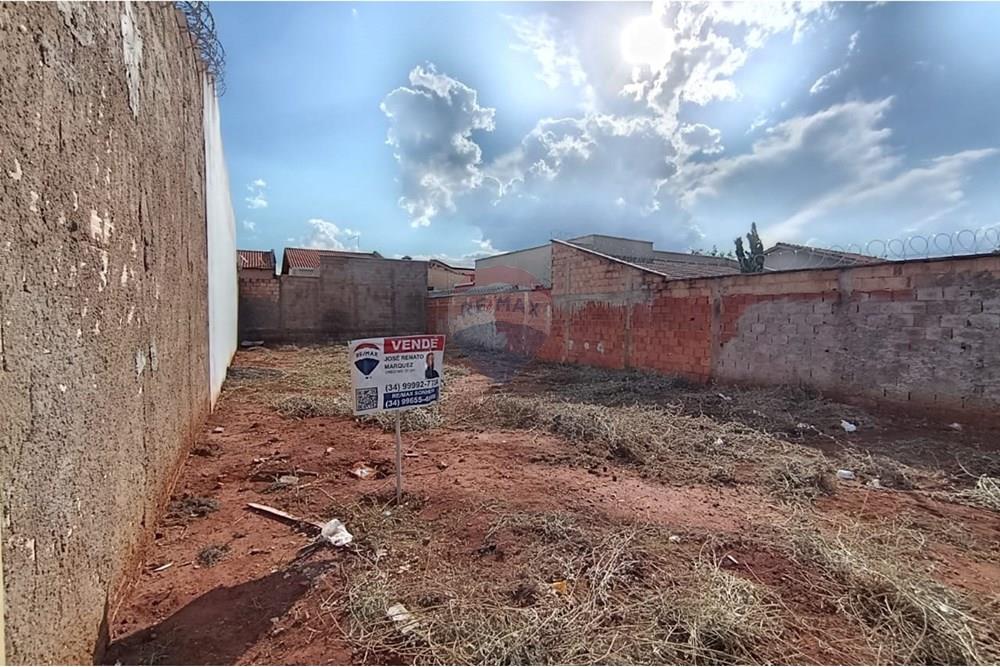 Terreno - Venda - Ituiutaba , Minas Gerais - Imagem do WhatsApp de 2025-11-21 à(s) 17.09.36_076981a9.jpg - 870771012-5