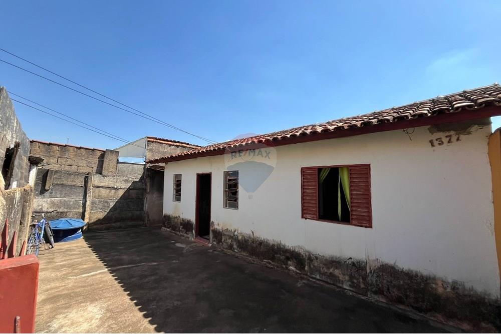 Casa - Venda - Araxá , Minas Gerais - Imóvel Silvana 11.jpeg - Quintal - 870431063-2