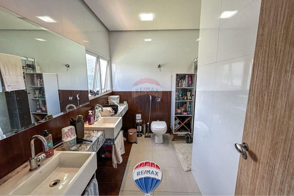 Casa - Venda - Capitólio , Minas Gerais - WhatsApp Image 2026-03-04 at 17.46.16 (2).jpeg - 870791006-5